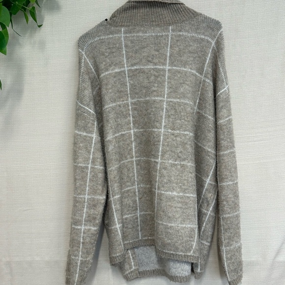 Paper Crane - Picture 3 of 3